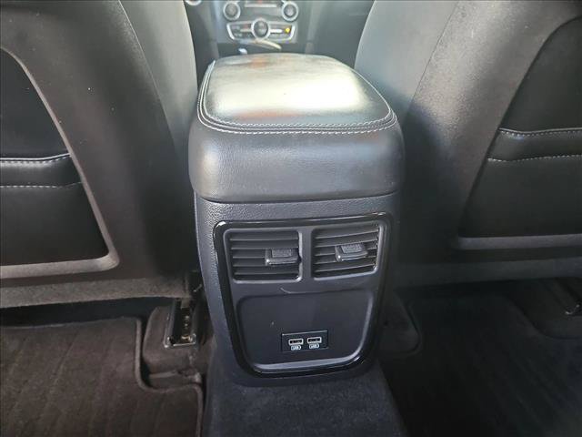 Used 2016 Dodge Charger SXT w/ Blacktop Package RWD image 17