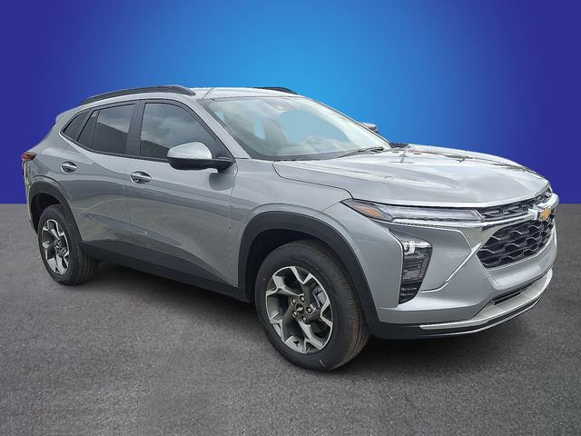 New 2025 Chevrolet Trax LT image 2