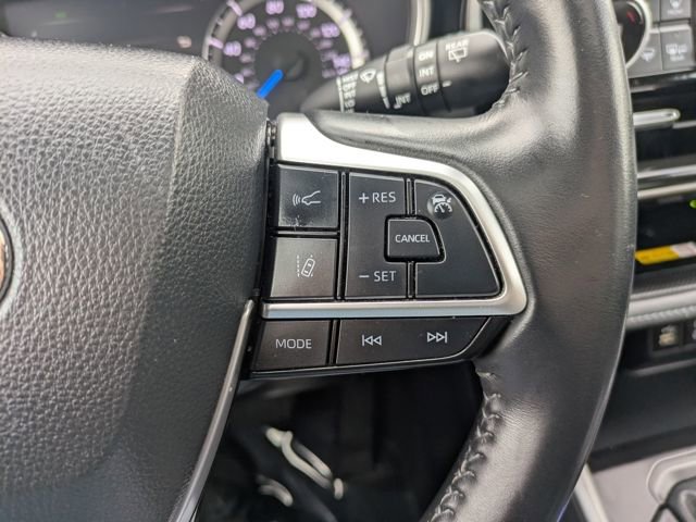 Certified 2024 Toyota Highlander XLE AWD/4WD image 25