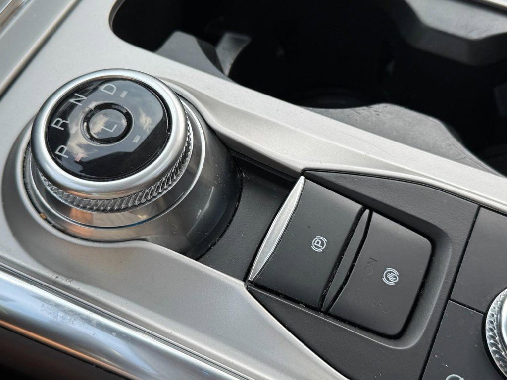 Used 2022 Ford Explorer Platinum w/ Equipment Group 601A image 21