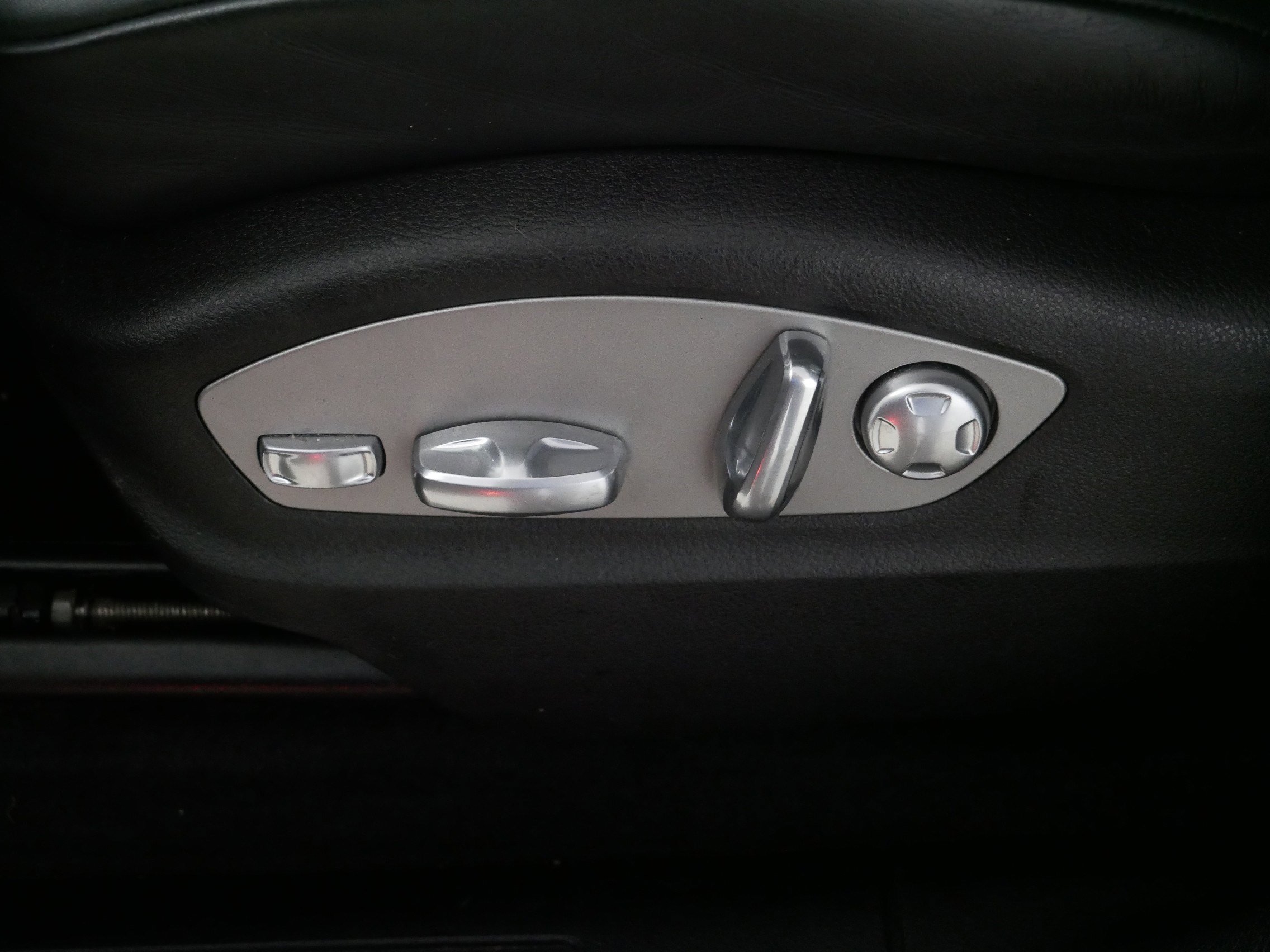 Used 2019 Porsche Macan image 20