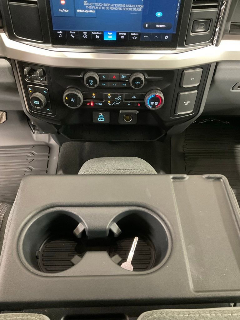 New 2026 Ford F350 XLT w/ XLT Premium Package AWD/4WD image 17