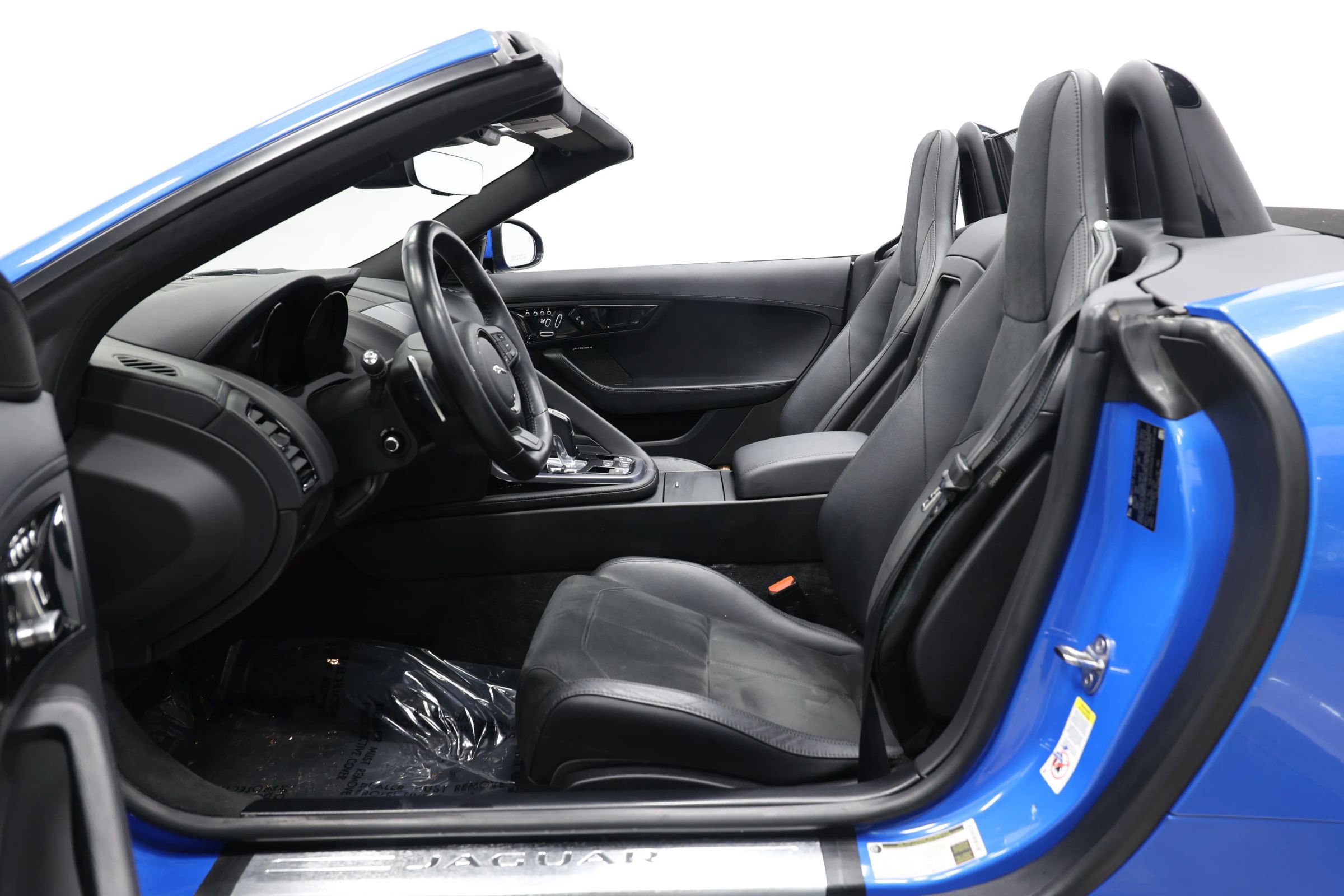 Used 2020 Jaguar F-TYPE Convertible image 14