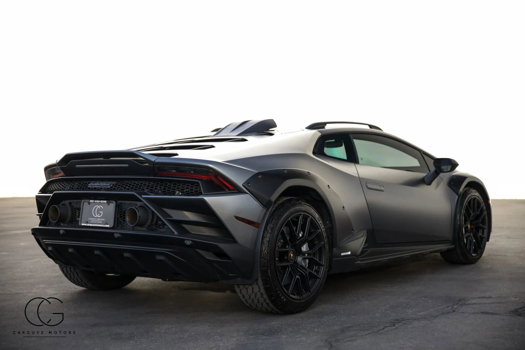 Used 2024 Lamborghini Huracan Sterrato AWD/4WD image 28