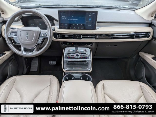 Certified 2023 Lincoln Nautilus FWD w/ Premium Package image 15