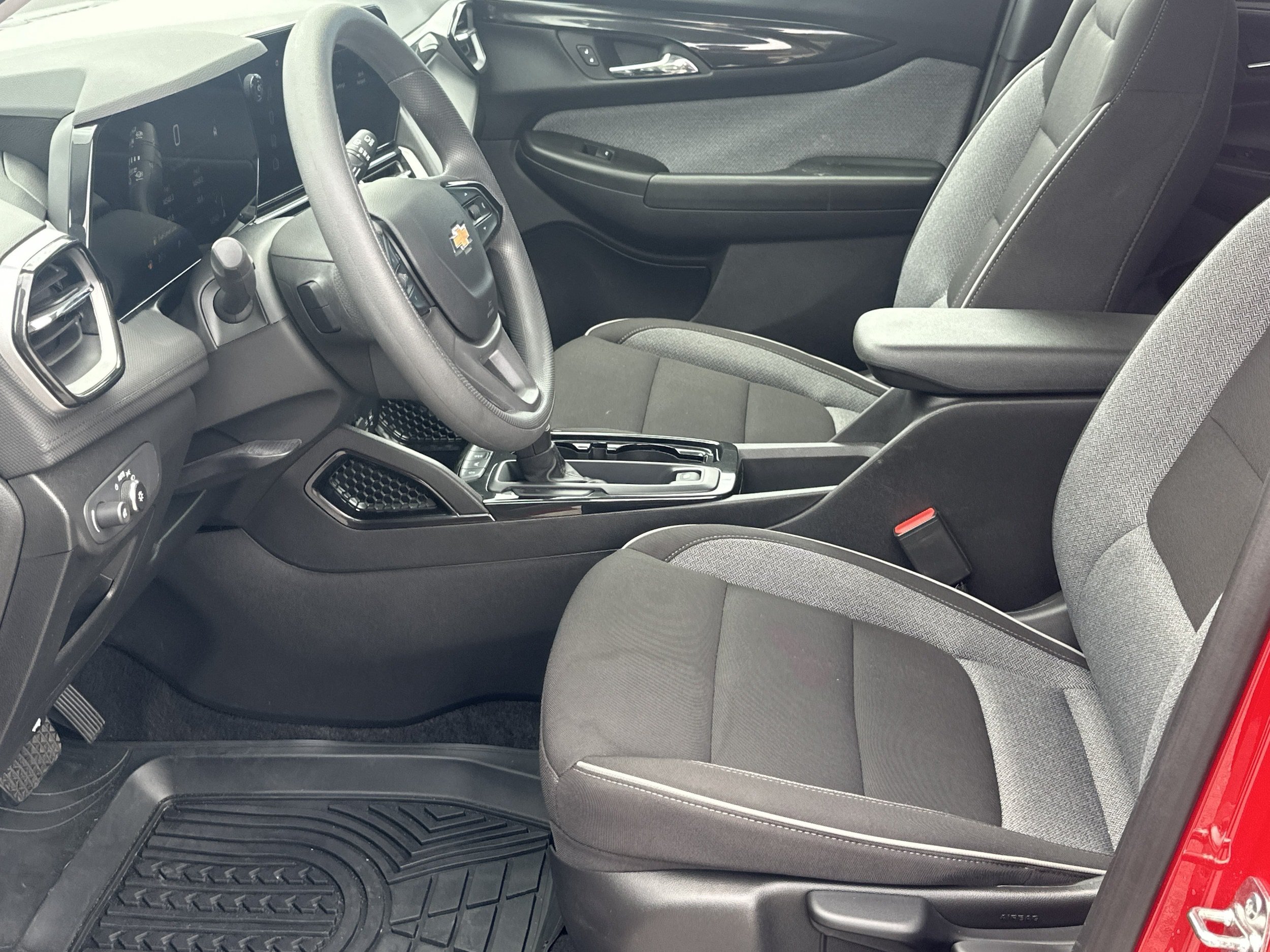 Used 2026 Chevrolet TrailBlazer LT FWD image 9