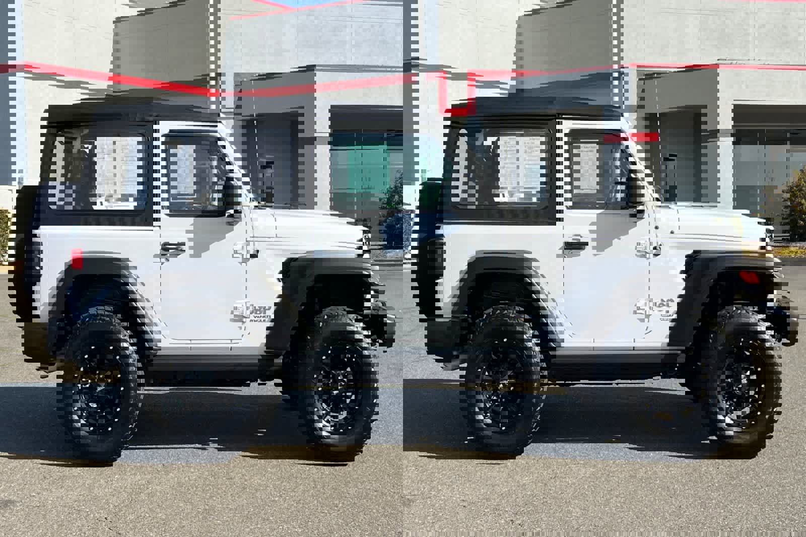 Used 2019 Jeep Wrangler Sport image 6