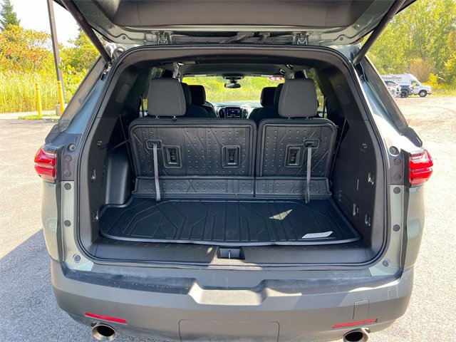 Used 2023 Chevrolet Traverse LT image 24