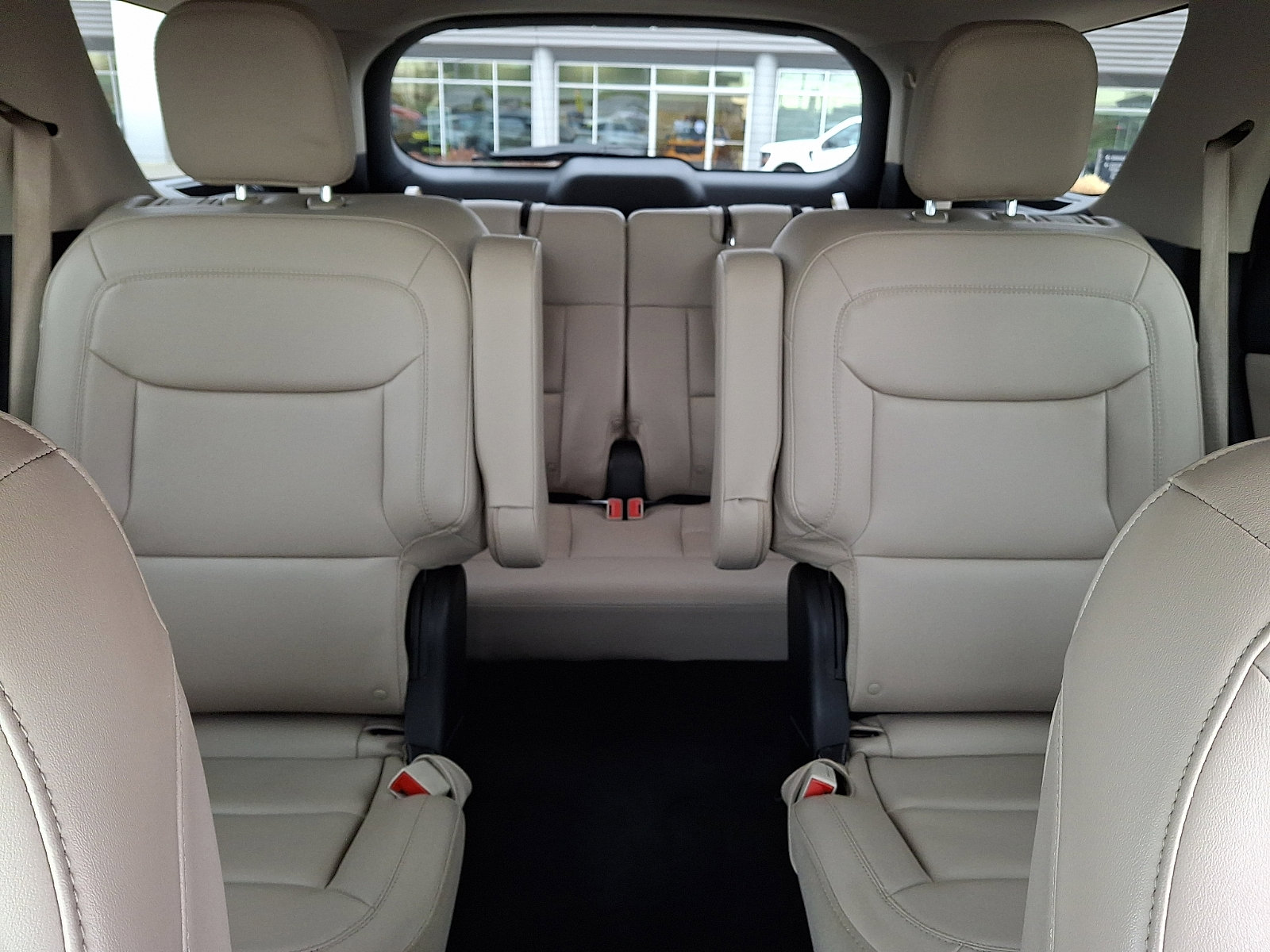 Certified 2023 Ford Explorer XLT w/ Equipment Group 202A image 19