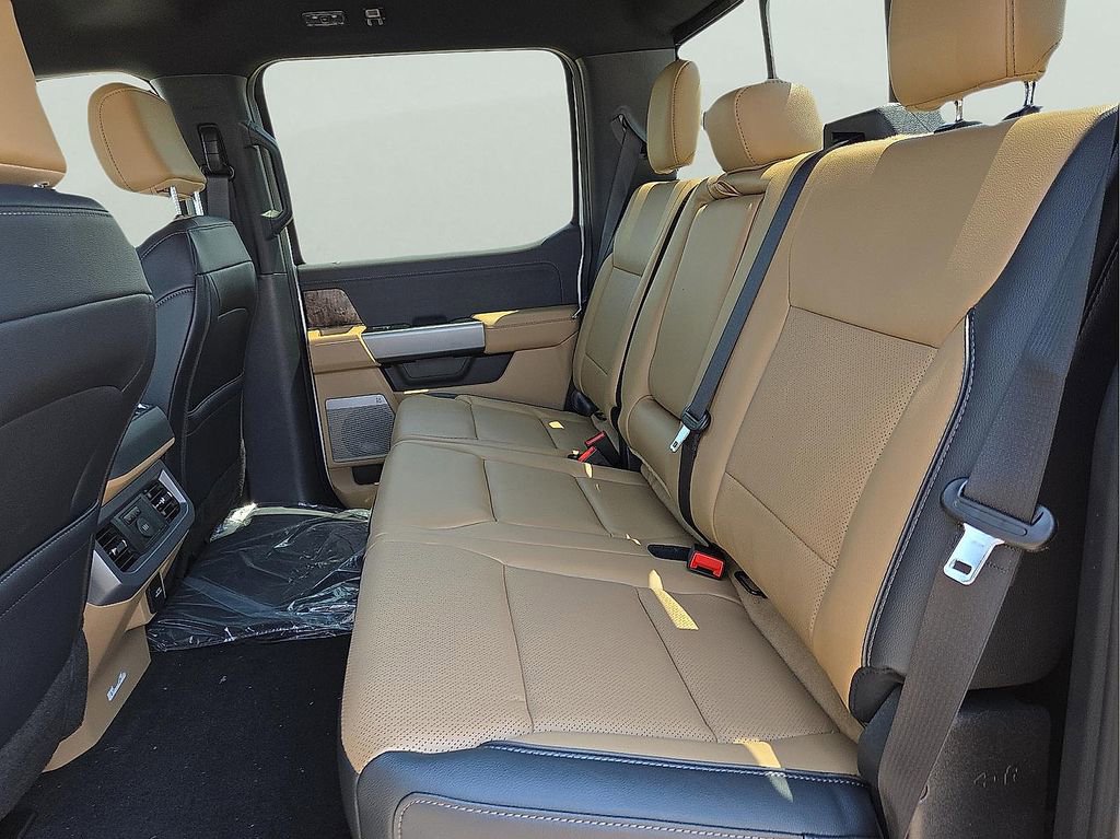 New 2025 Ford F350 Lariat image 9