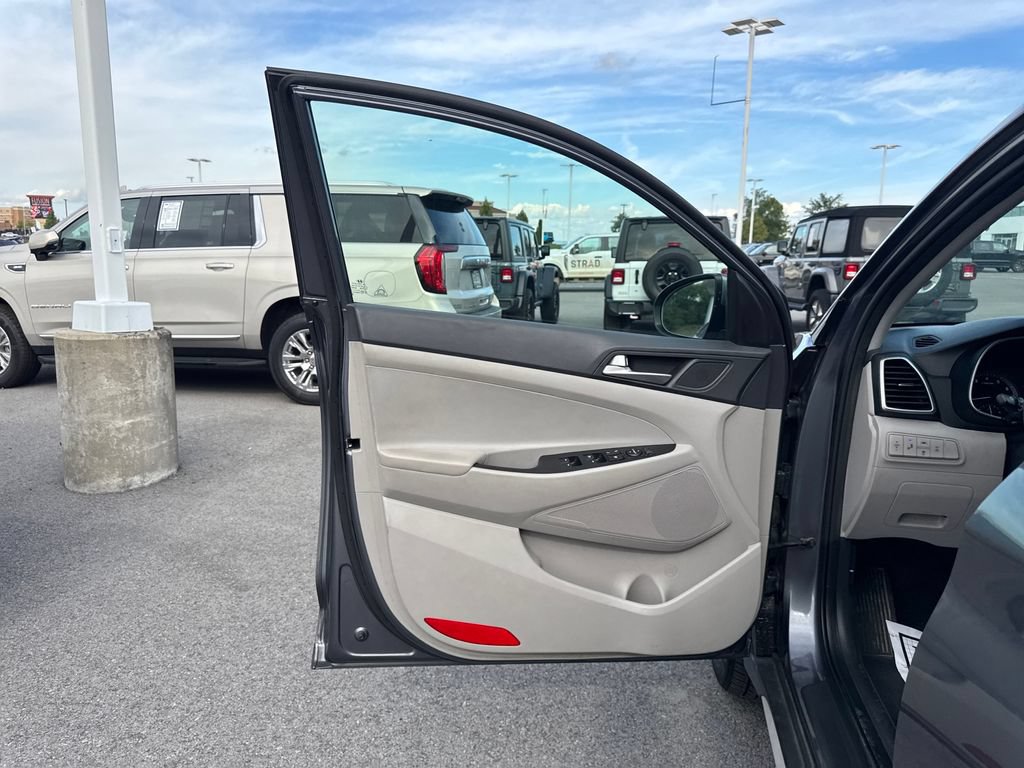 Used 2019 Hyundai Tucson SEL w/ Cargo Package AWD/4WD image 26