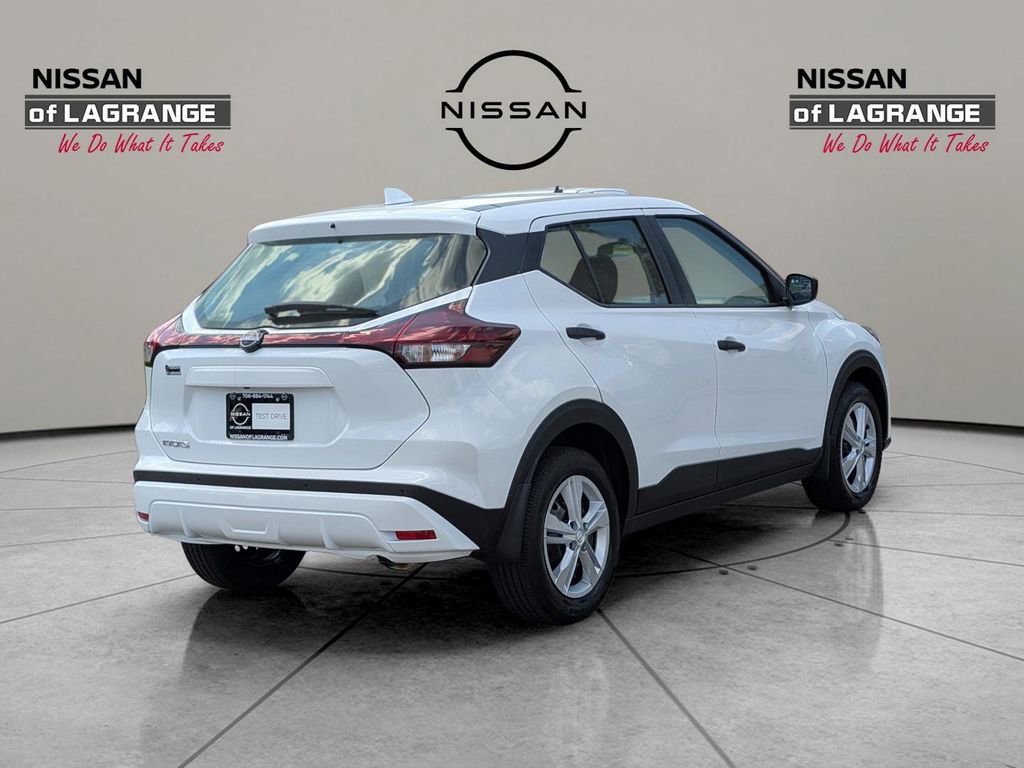 New 2025 Nissan Kicks Play S image 5