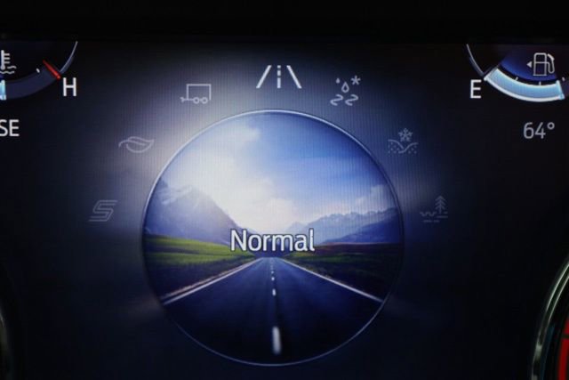 Used 2021 Ford F150 XLT w/ Equipment Group 302A High AWD/4WD image 28