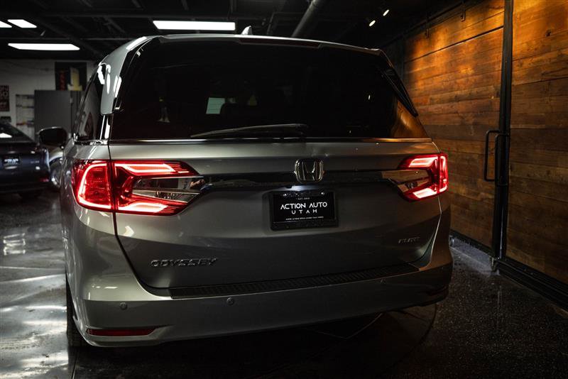 Used 2018 Honda Odyssey Elite image 6