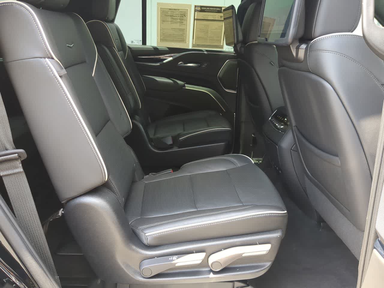 Used 2023 Cadillac Escalade Sport AWD/4WD image 22