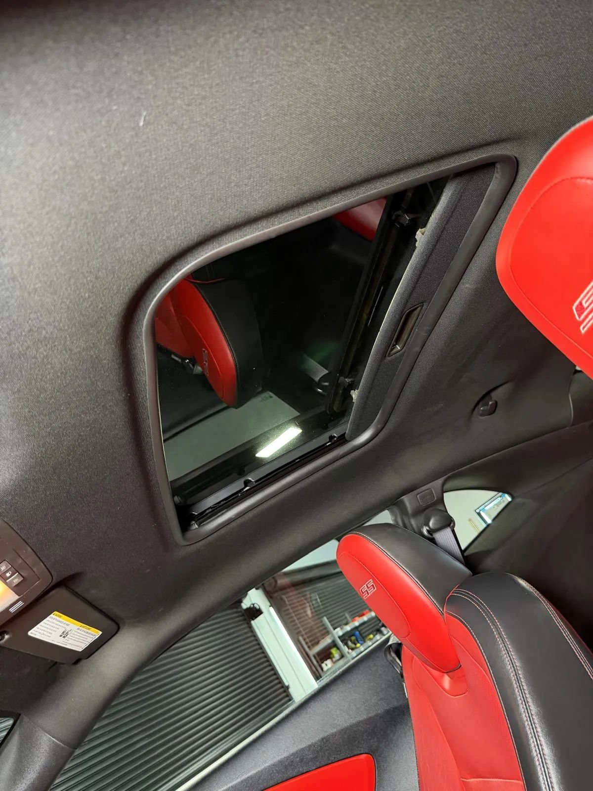 Used 2011 Chevrolet Camaro SS RWD image 25