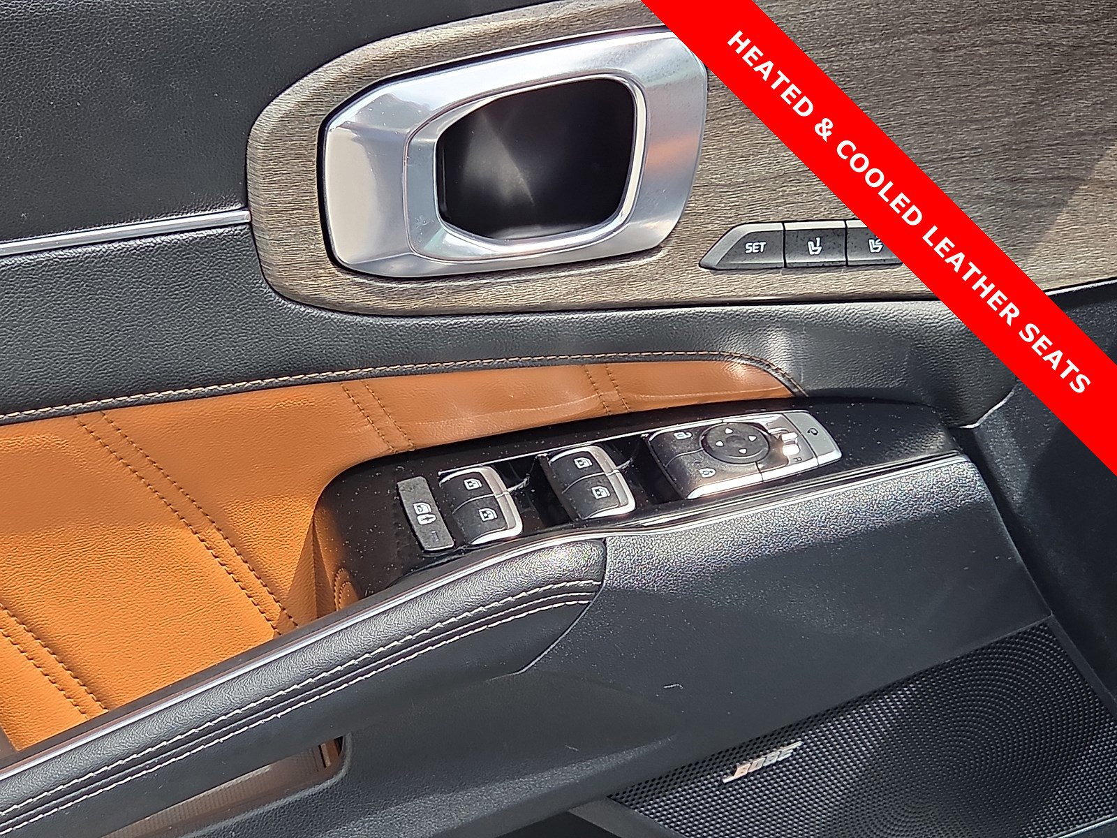 Used 2023 Kia Sorento SX Prestige AWD/4WD image 14