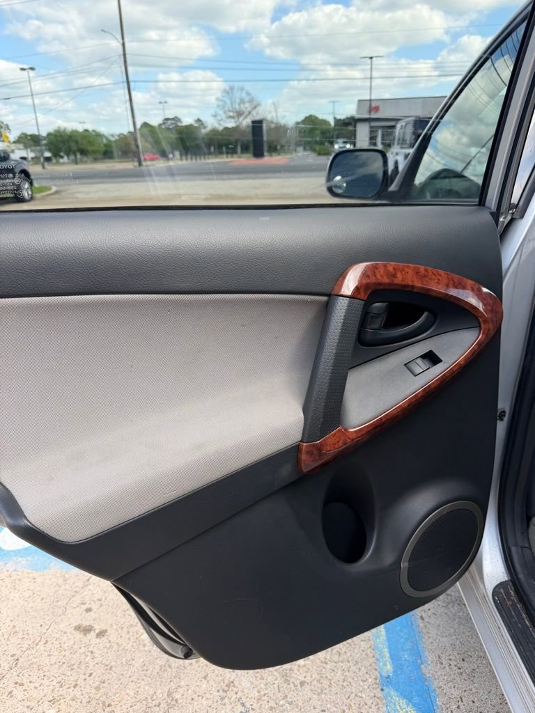 Used 2008 Toyota RAV4 Limited image 8