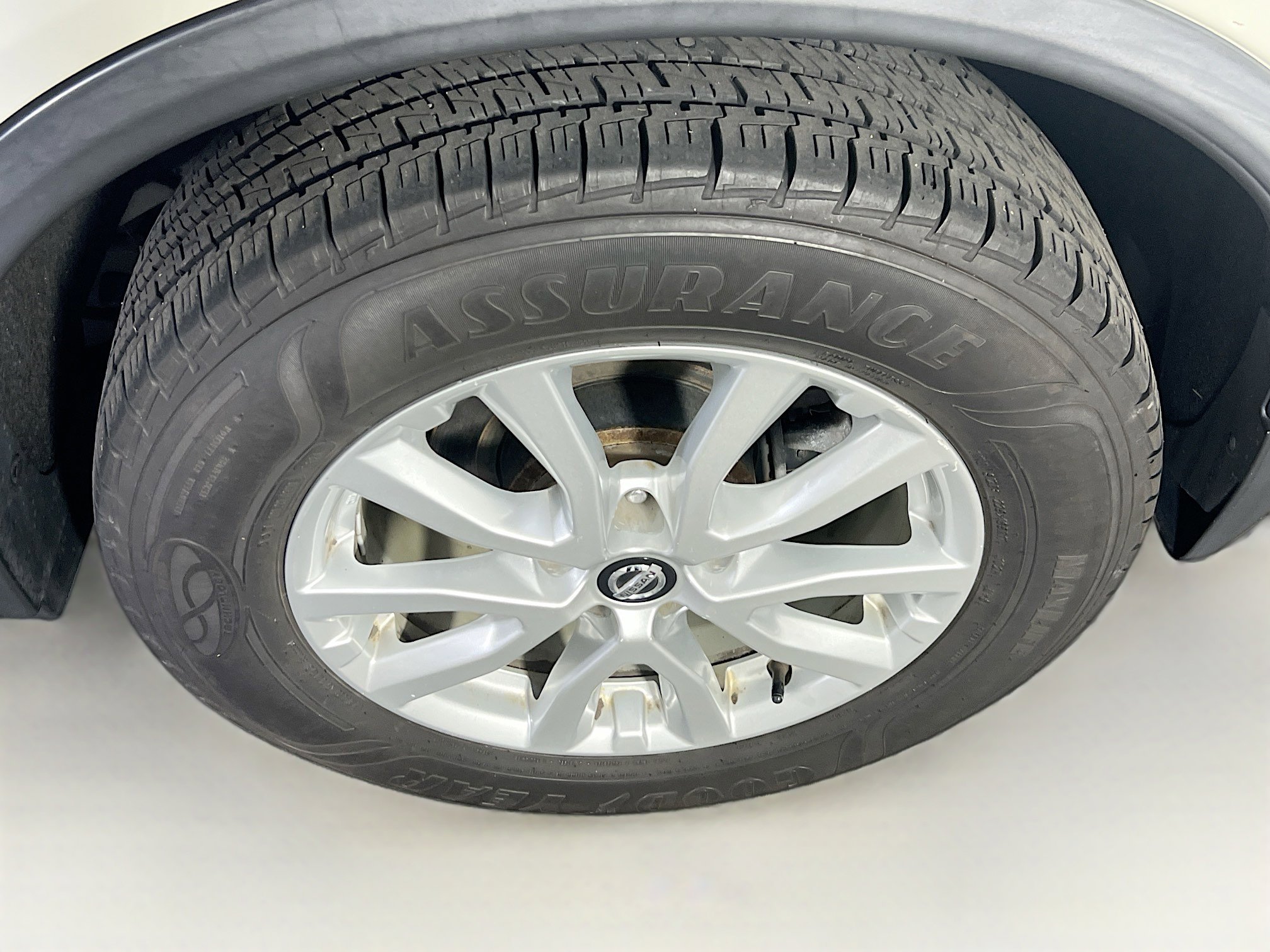 Used 2020 Nissan Rogue SV image 29