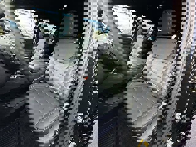 New 2025 Chevrolet Traverse LT w/ Enhanced Driving Package image 57