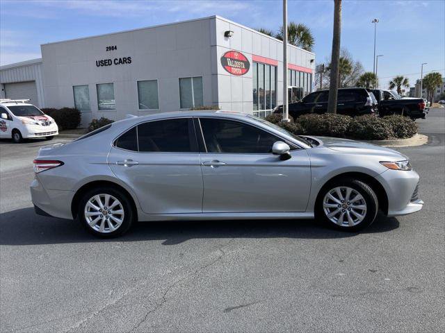 Certified 2020 Toyota Camry LE image 6