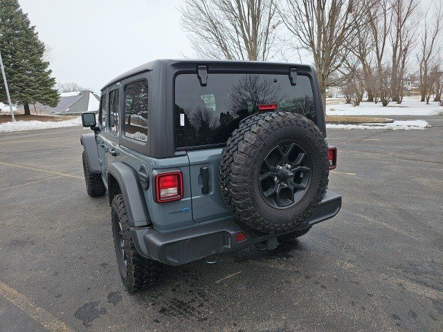 Used 2025 Jeep Wrangler Willys image 3