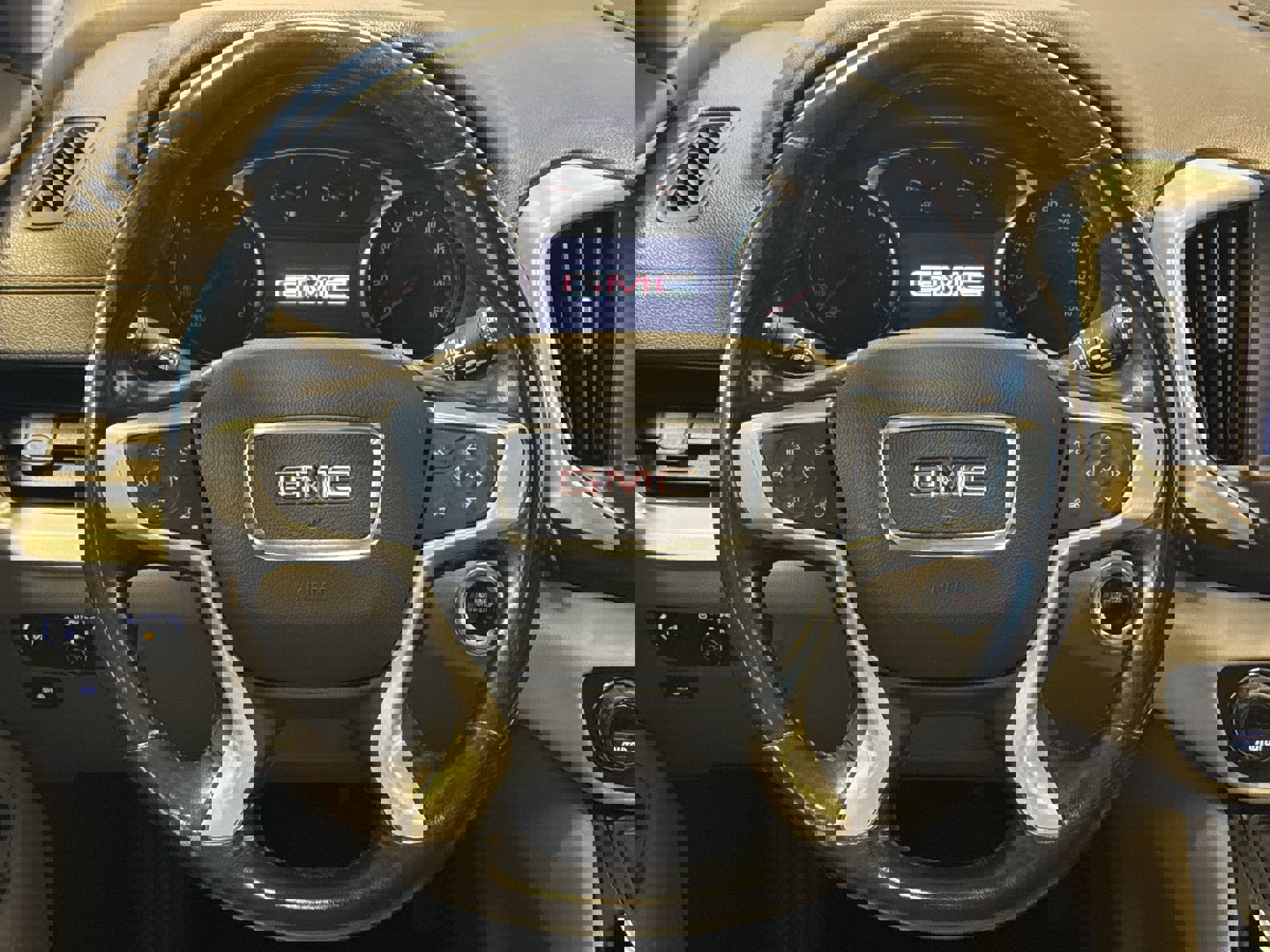 Used 2020 GMC Terrain SLT w/ Preferred Package image 14