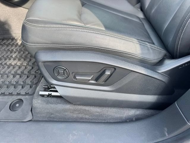 Certified 2023 Audi Q8 Premium w/ Convenience Package AWD/4WD image 25