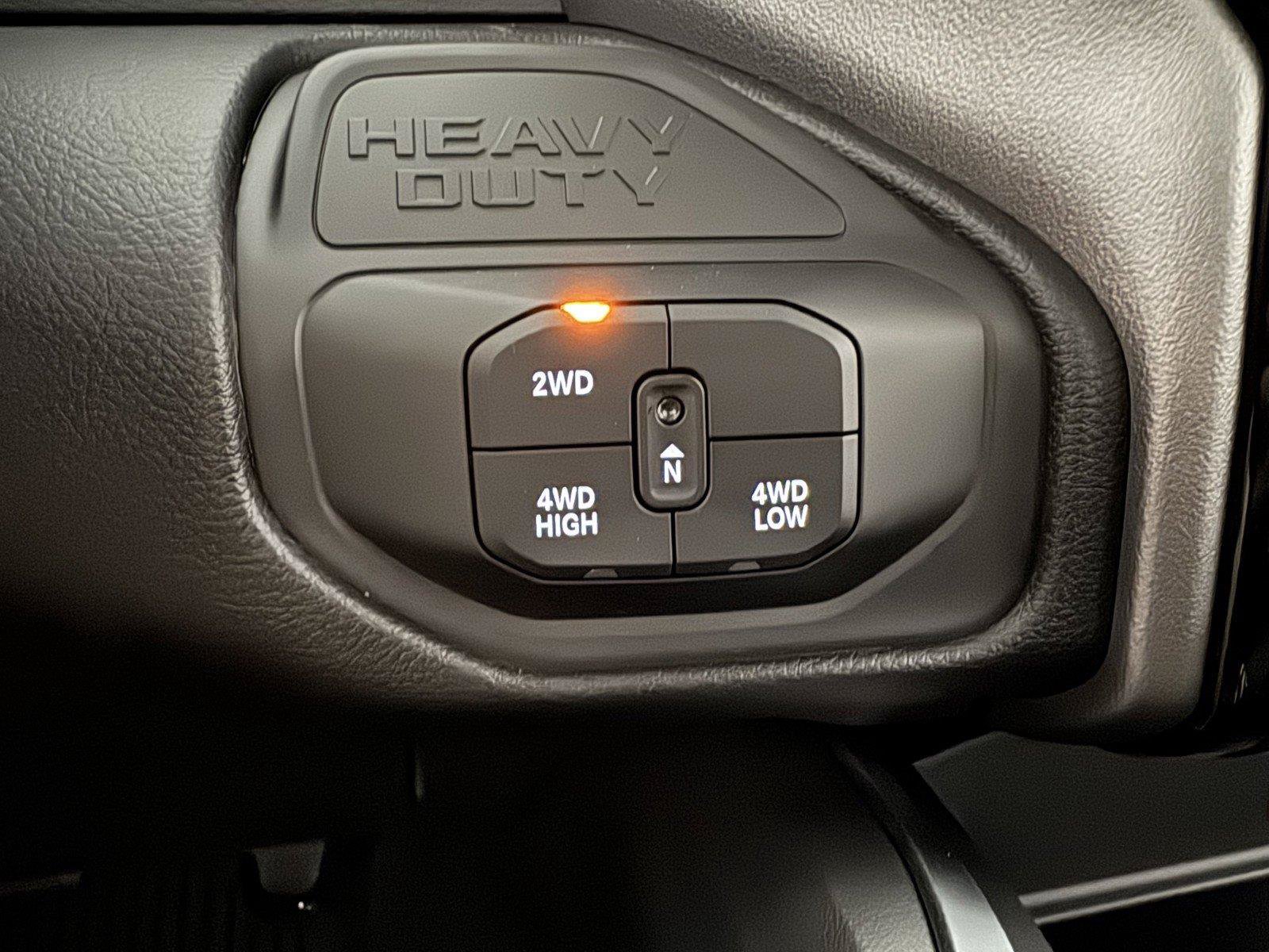 New 2027 RAM 3500 Big Horn AWD/4WD image 17