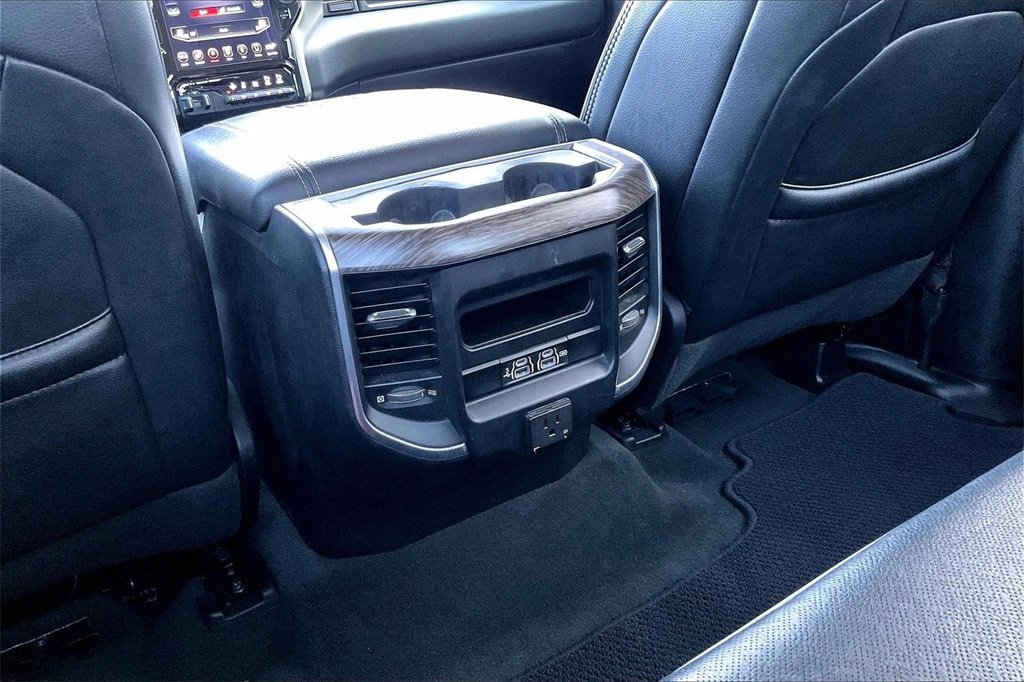 Used 2020 RAM 1500 Laramie image 34