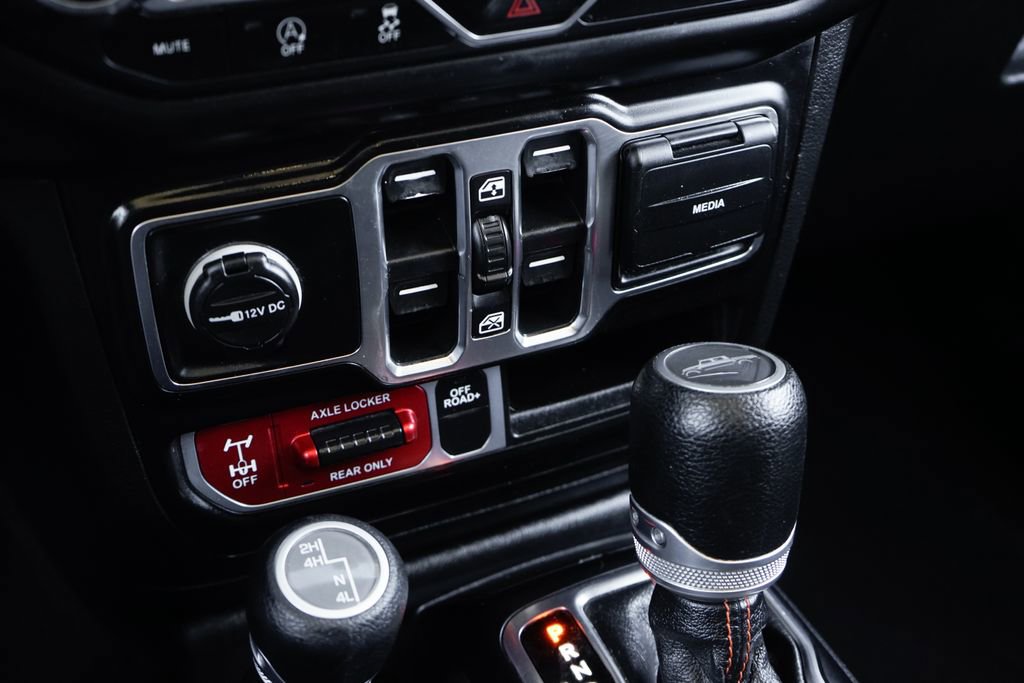 Used 2021 Jeep Gladiator Mojave AWD/4WD image 31