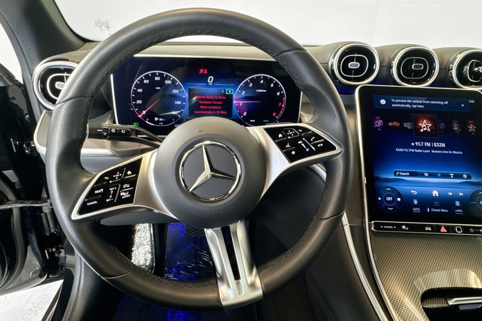 Used 2024 Mercedes-Benz GLC 300 4MATIC image 11