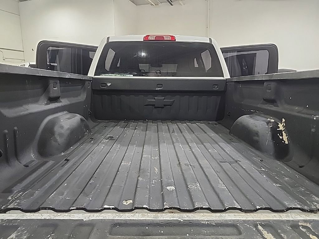 Used 2017 Chevrolet Silverado 1500 W/T w/ Trailering Package AWD/4WD image 17