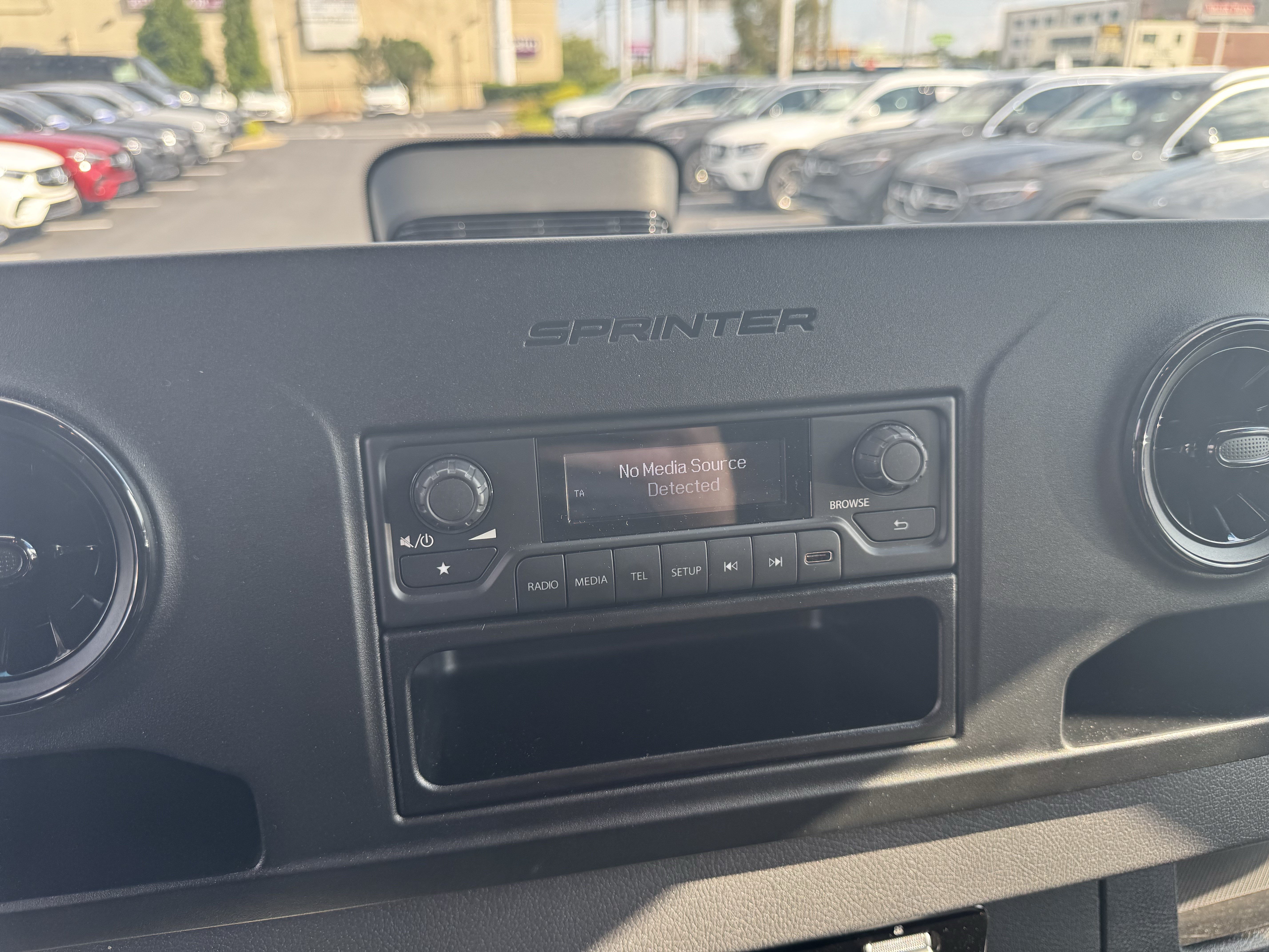 Used 2025 Mercedes-Benz Sprinter 2500 image 22