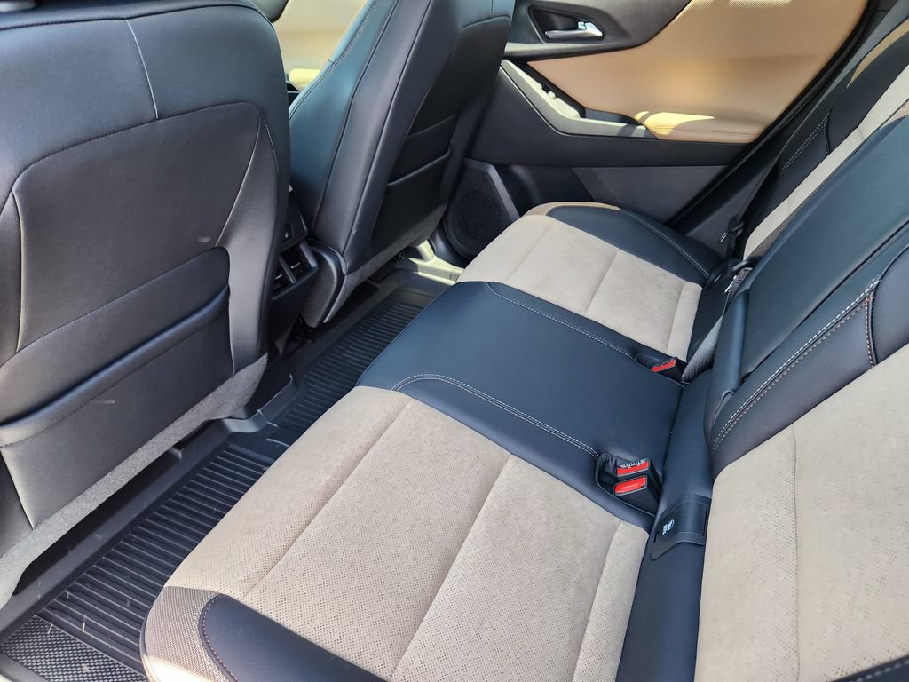 New 2026 Chevrolet Equinox ACTIV w/ Convenience Package III AWD/4WD image 10
