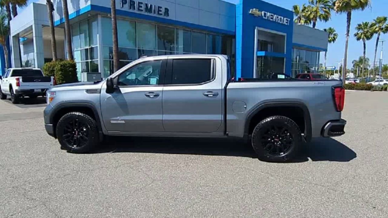 Used 2022 GMC Sierra 1500 Elevation image 5