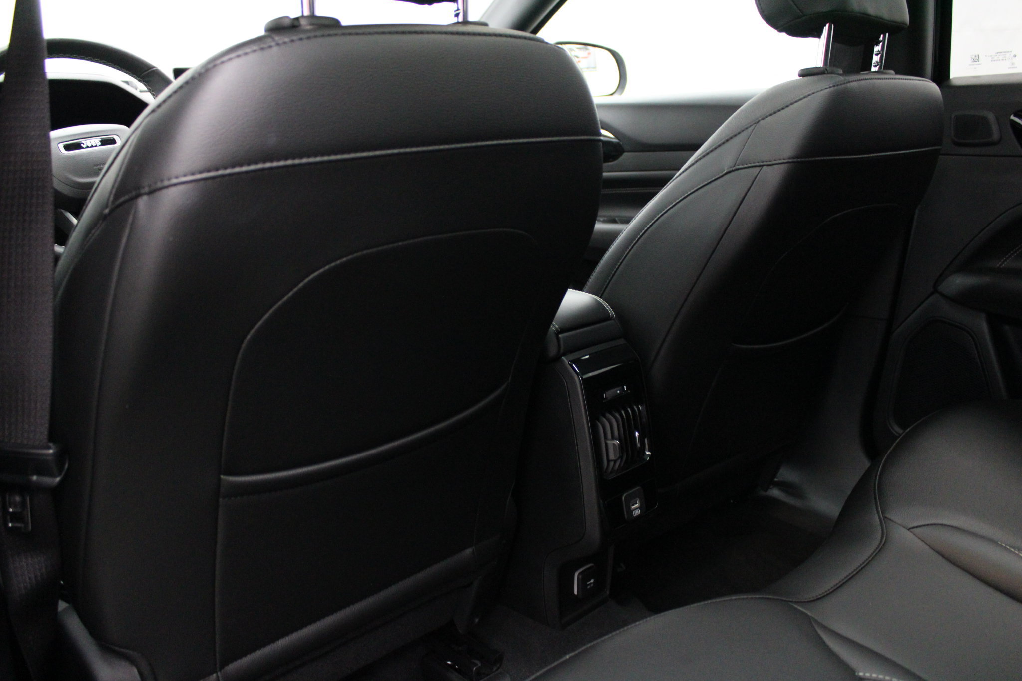 Used 2022 Jeep Compass High Altitude AWD/4WD image 16
