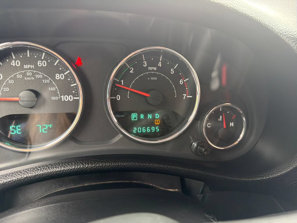 Used 2011 Jeep Wrangler Sport AWD/4WD image 16