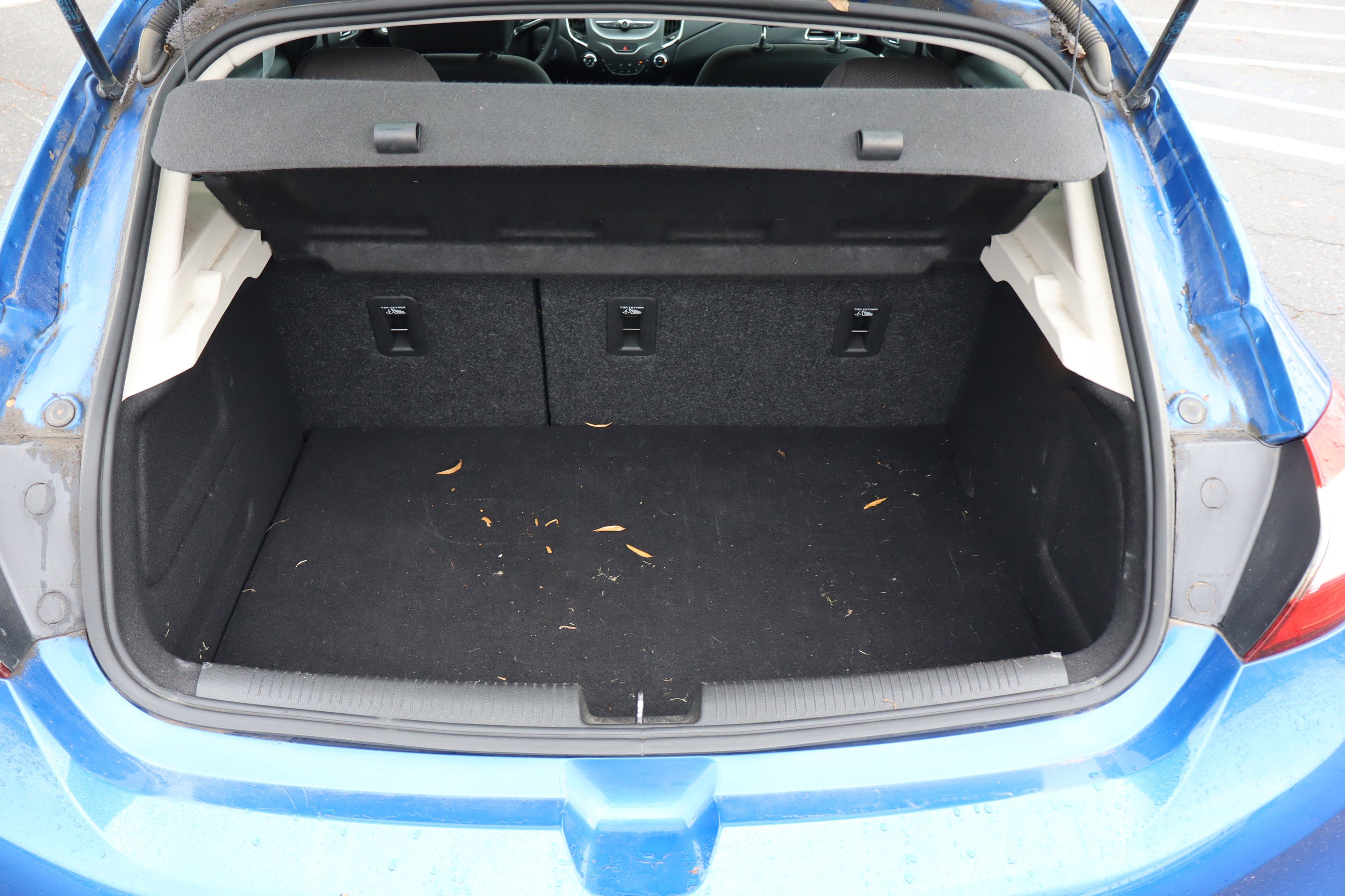 Used 2018 Chevrolet Cruze LT w/ Convenience Package image 32