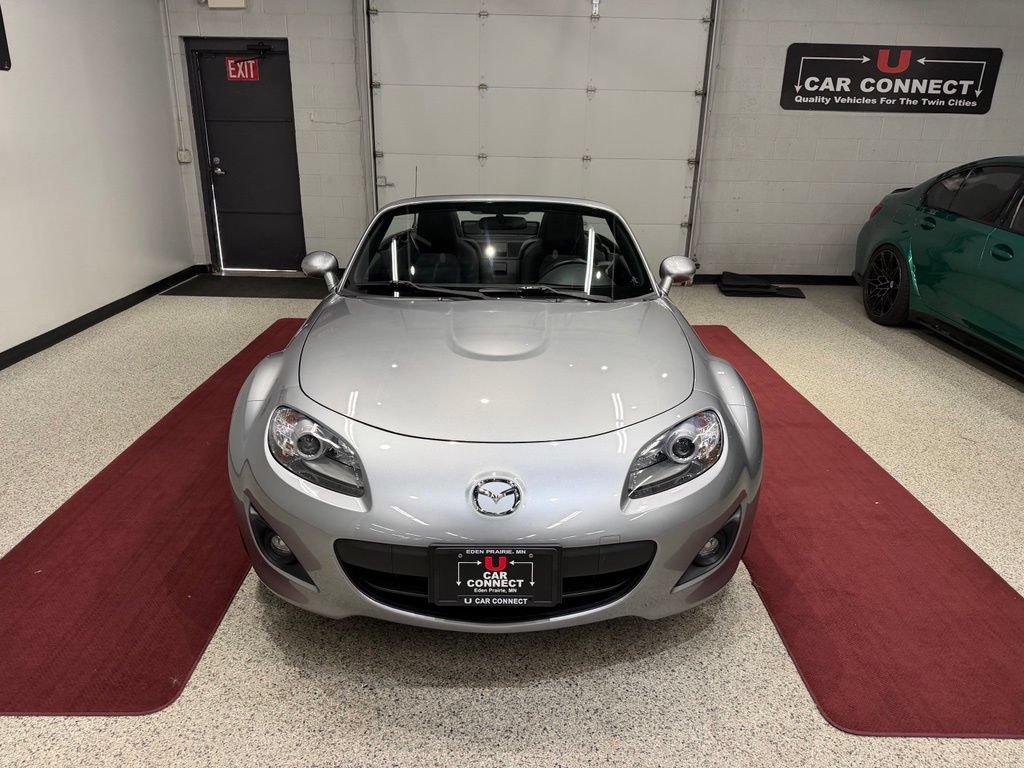Used 2011 MAZDA MX-5 Miata Sport RWD image 7