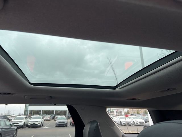 Used 2024 Hyundai Palisade Limited image 32