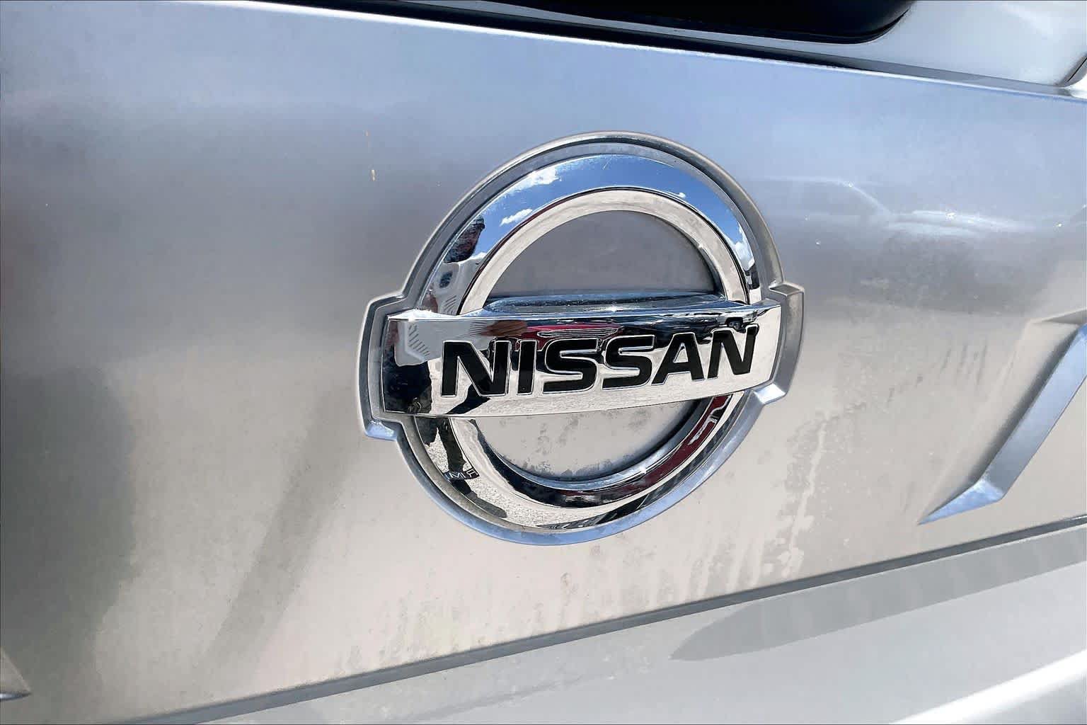 Used 2021 Nissan Titan Platinum Reserve w/ Off Road Protection Package AWD/4WD image 30