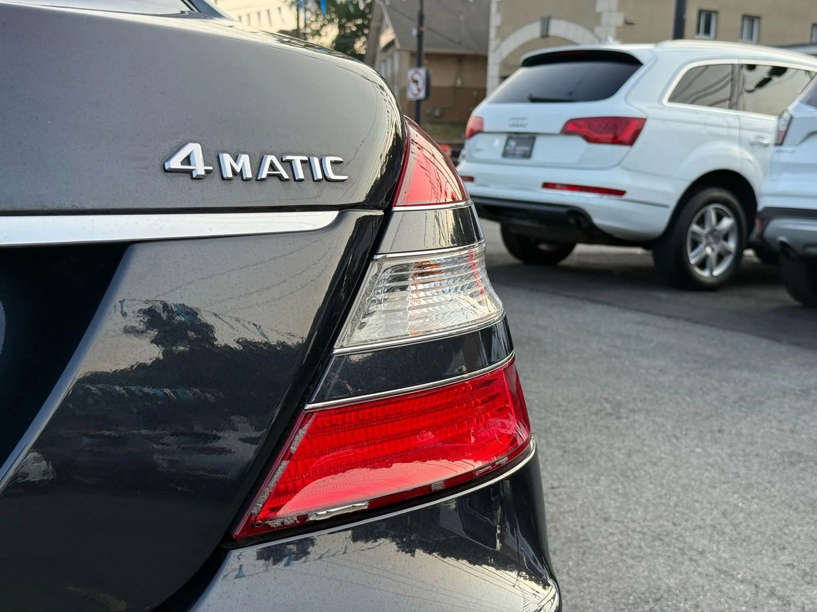 Used 2009 Mercedes-Benz S 550 4MATIC image 6