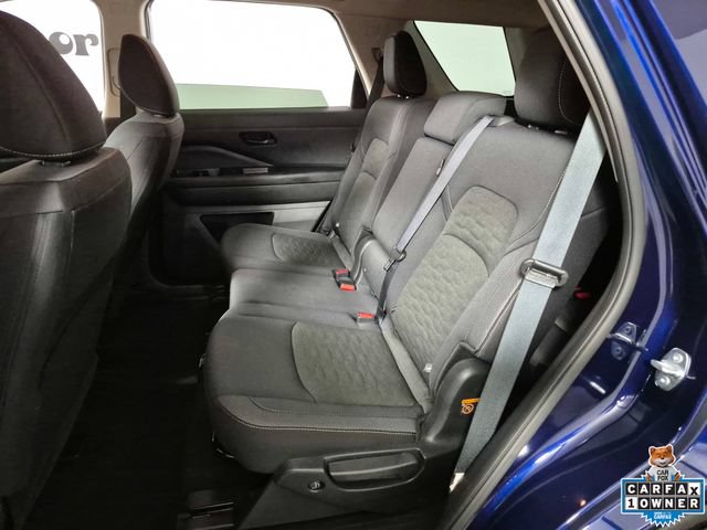 Used 2025 Nissan Pathfinder SV AWD/4WD image 25