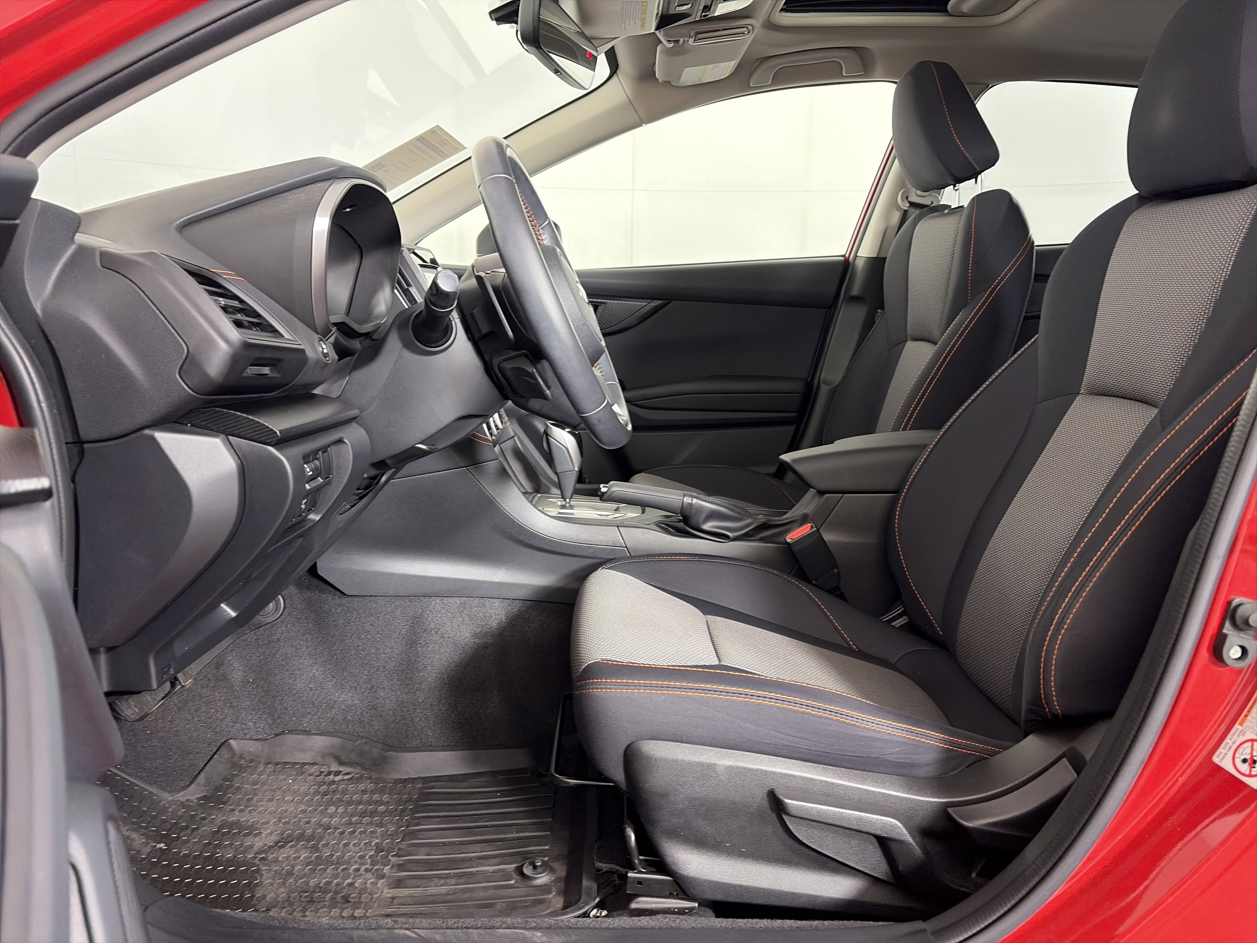 Used 2020 Subaru Crosstrek 2.0i Premium w/ Moonroof Package 1 AWD/4WD image 6