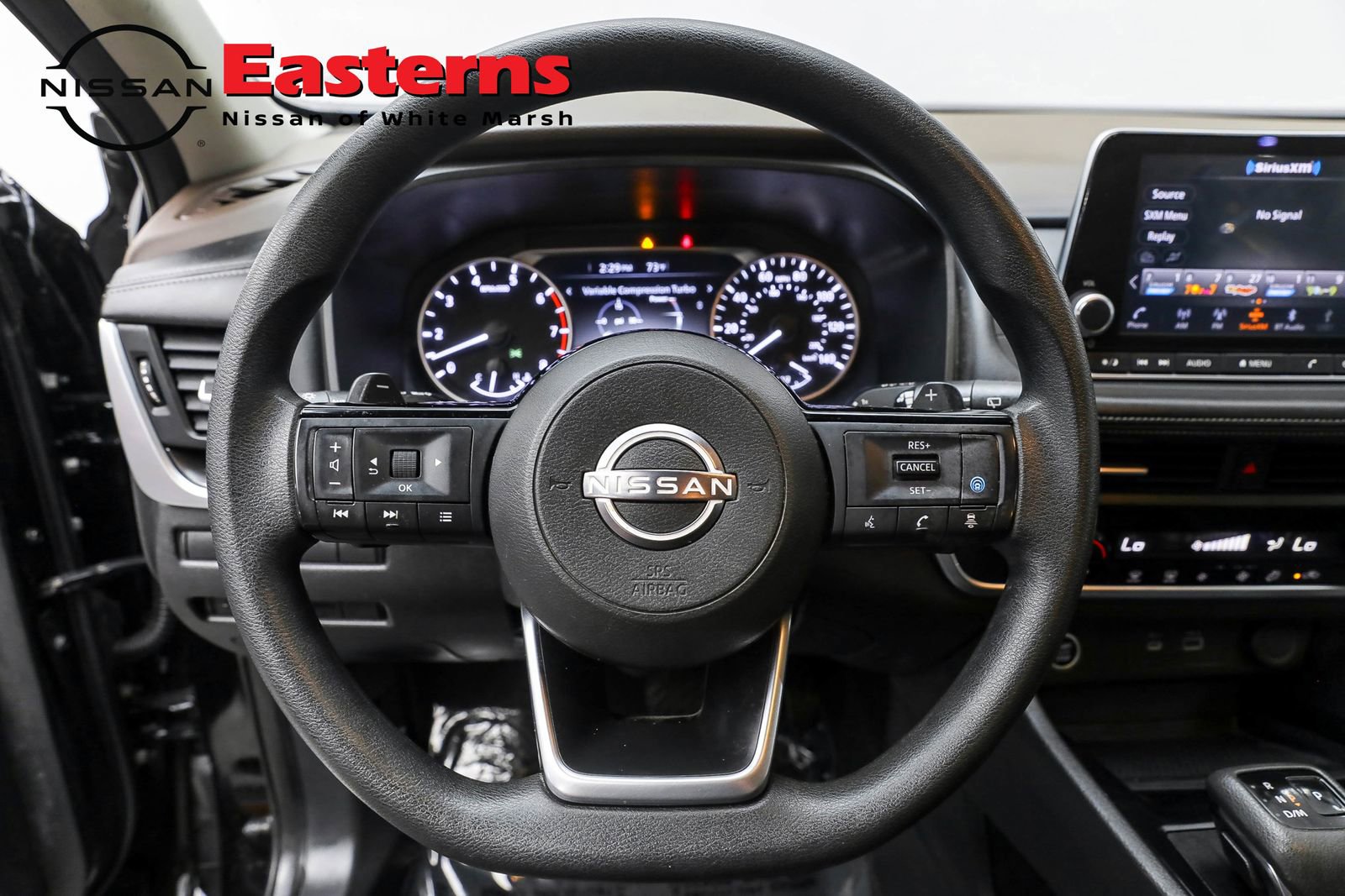 Used 2023 Nissan Rogue SV image 10