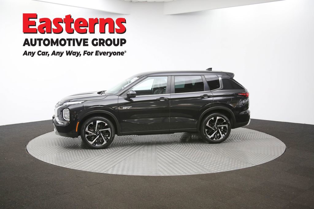Used 2023 Mitsubishi Outlander SE image 60