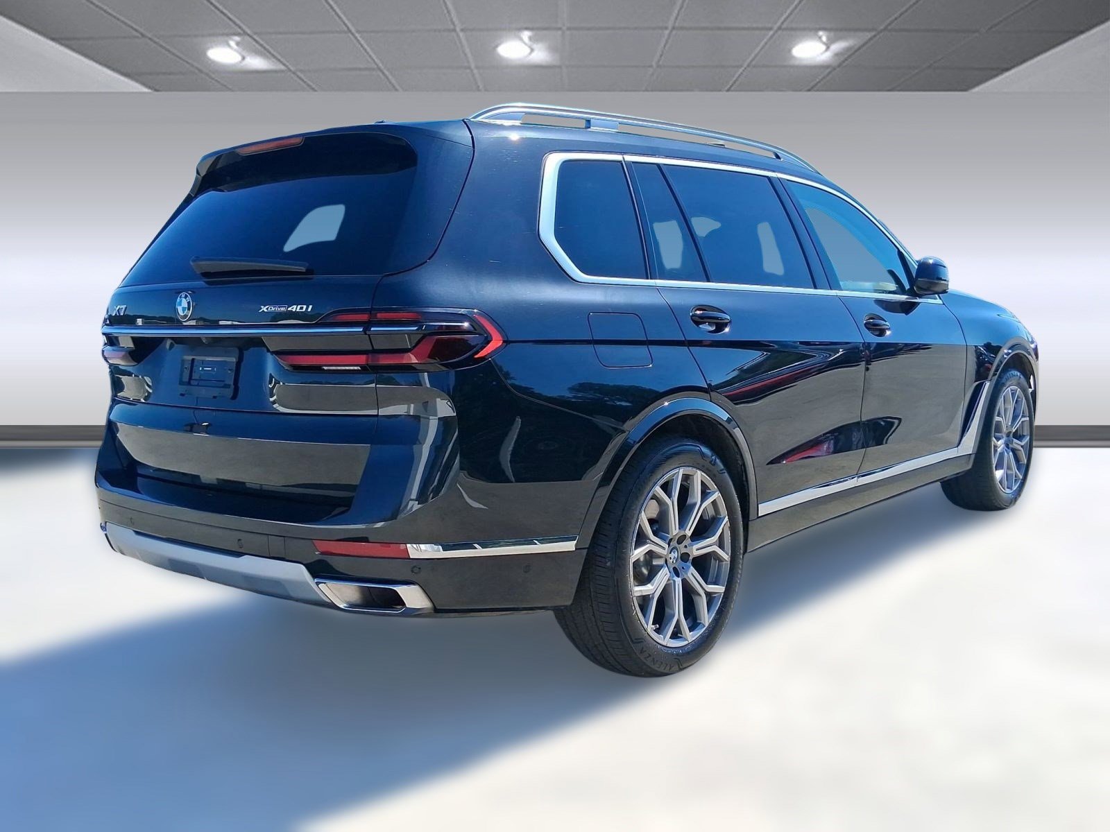 Certified 2024 BMW X7 xDrive40i w/ Premium Package image 9