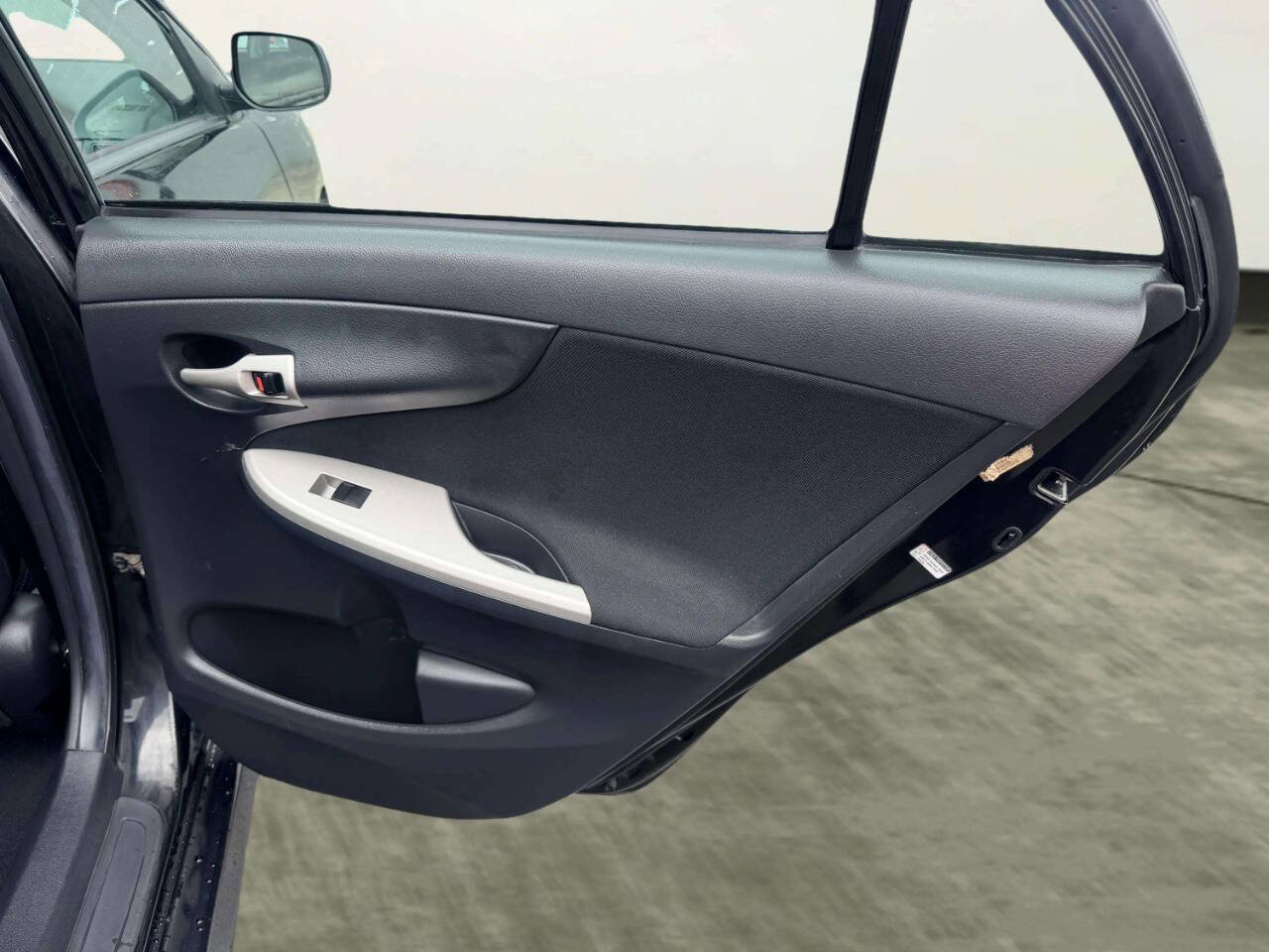 Used 2012 Toyota Corolla S FWD image 23