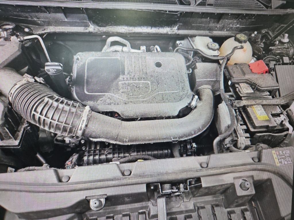 Used 2023 GMC Acadia SLE w/ Driver Convenience Package image 24